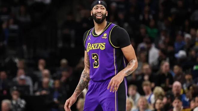 示了极高的 示了极高的