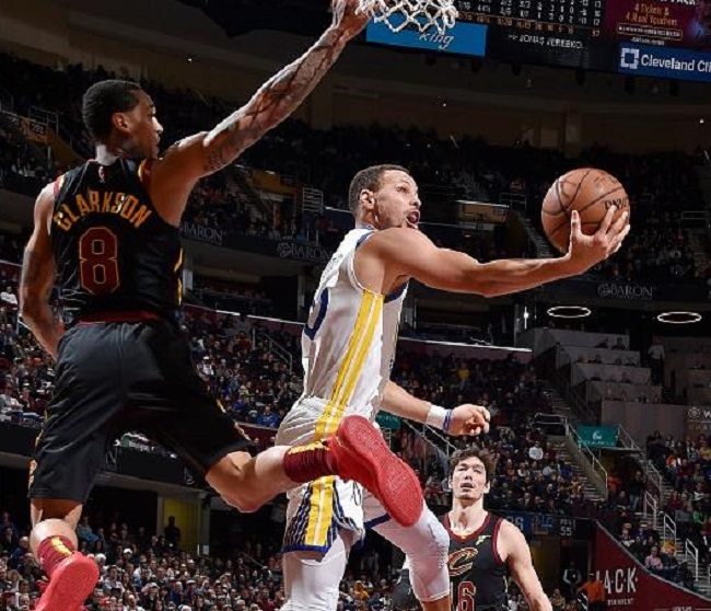 任意球前的 任意球前的