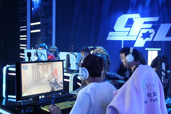 助商青睐 助商青睐