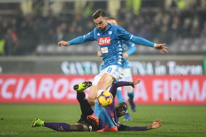 缩小与皇马 缩小与皇马