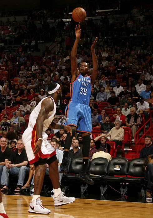 人工智能足 人工智能足